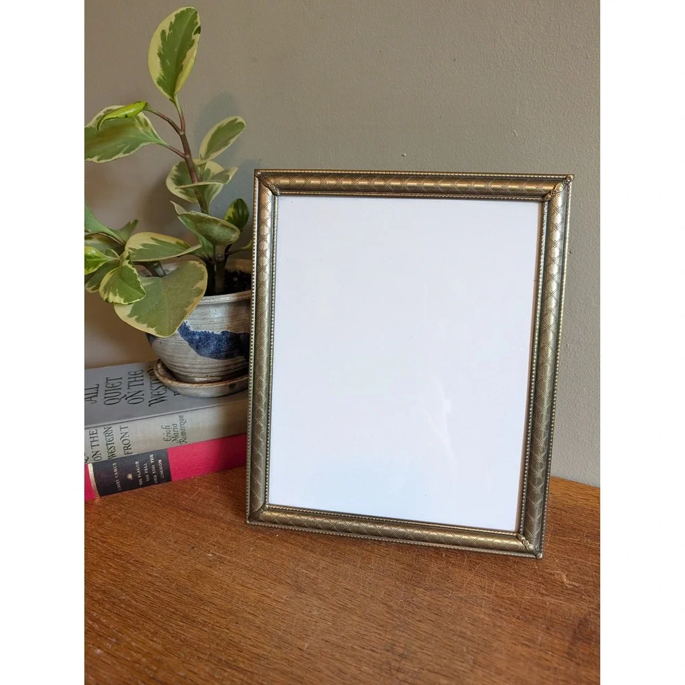 Vintage Brass Tone Metal Picture Frame Embossed Diamond Trellis 8x10 Tabletop